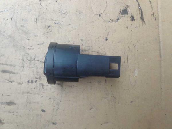 INTERRUPTEUR DE PHARE VAG - Vue 2